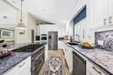 1101 Thomas Street - Photo 14