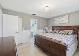 5330 Mendoza Street - Photo 10