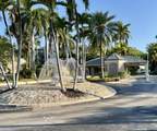 21 Royal Palm Way - Photo 3