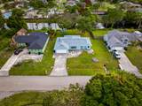 662 Essex Drive - Photo 3