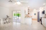 613 Oak Terrace - Photo 15