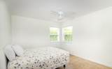 613 Oak Terrace - Photo 16