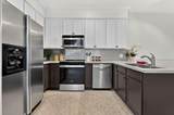 290 5TH Avenue - Photo 4