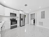 915 9th Street - Photo 3