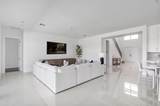9435 Royal Woods Manor - Photo 15