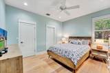2386 Sunderland Avenue - Photo 34