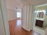 2539 49 Terrace - Photo 15