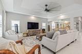 6 52nd Square - Photo 16