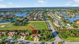 7147 Le Chalet Boulevard - Photo 53