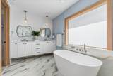 17036 Bay Street - Photo 34