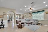 212 Behring Way - Photo 4
