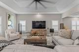 6 52nd Square - Photo 15