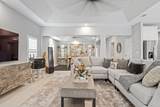 6 52nd Square - Photo 17