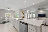 6 52nd Square - Photo 30