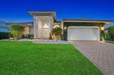 2904 Oakbrook Dr - Photo 2