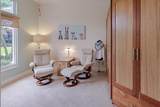 8005 Yachtsmans Drive - Photo 6