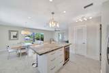 2811 51st St - Photo 4