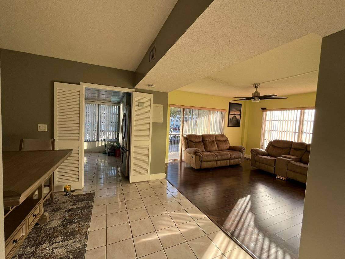4170 Inverrary Drive - Photo 1