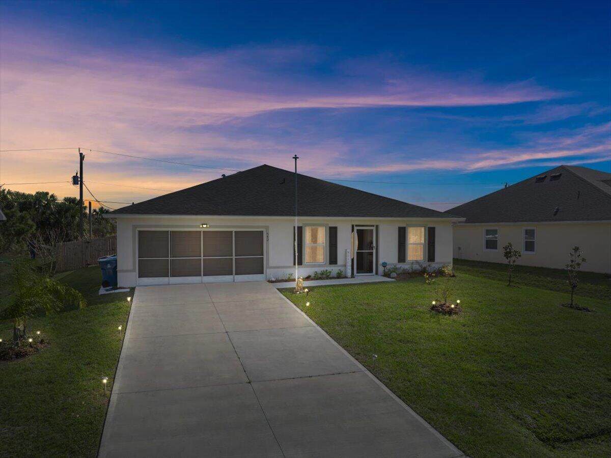 542 Mimosa Street - Photo 1