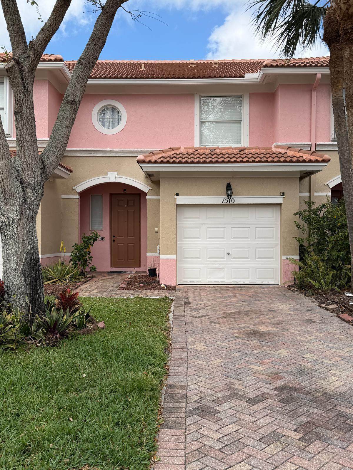 1510 Seminole Palms Drive - Photo 1