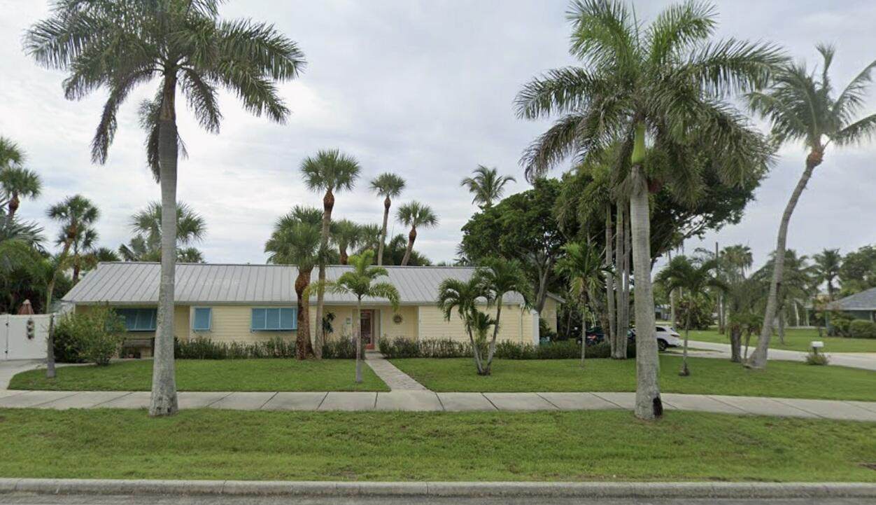 1906 Ocean Drive - Photo 1