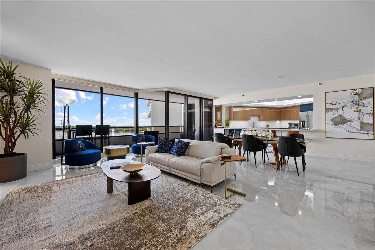 100 Lakeshore Drive - Photo 1