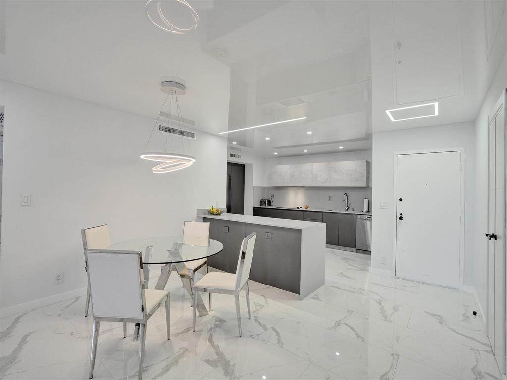 2500 Parkview Drive - Photo 1