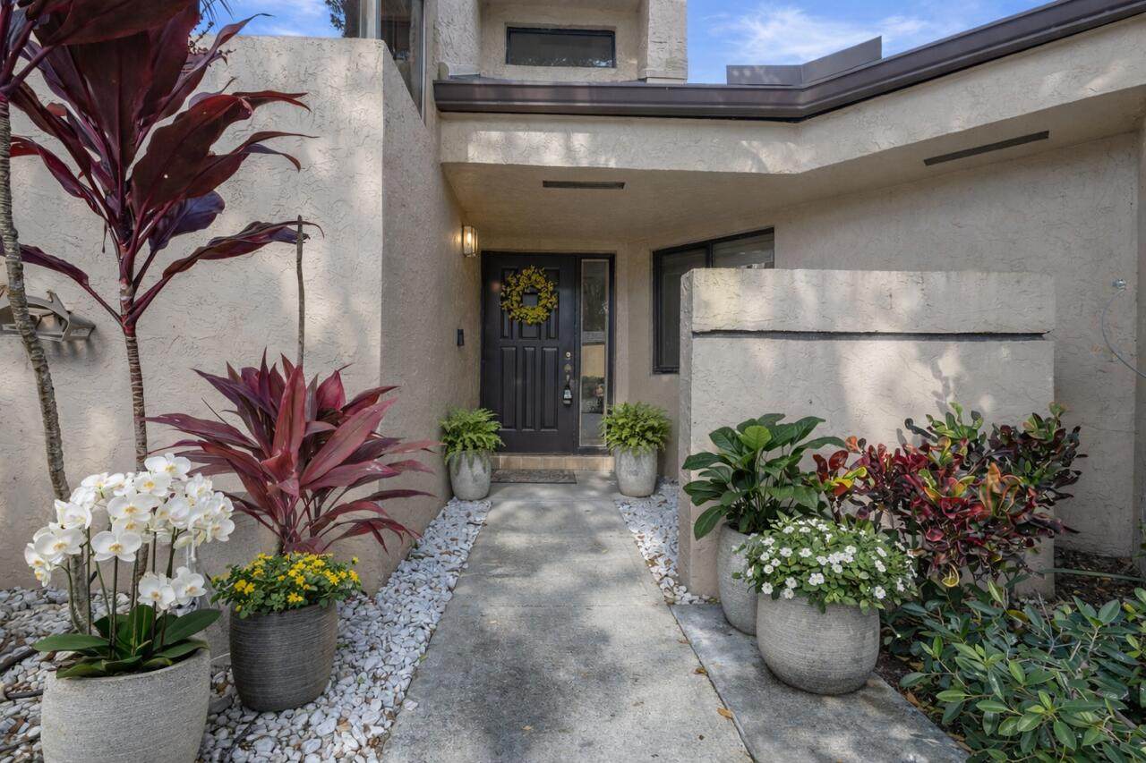 124 Chelsea Lane - Photo 1