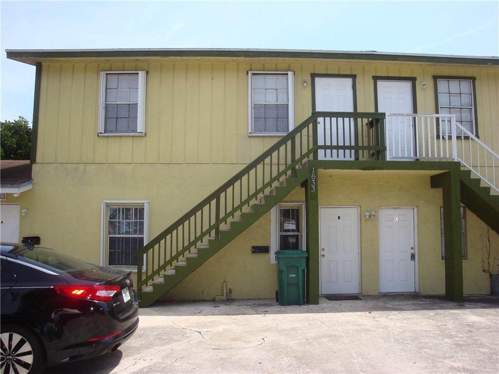 1633 28th Street - Photo 1
