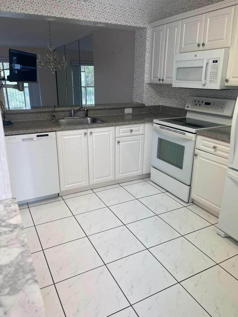 9525 Weldon Circle - Photo 1