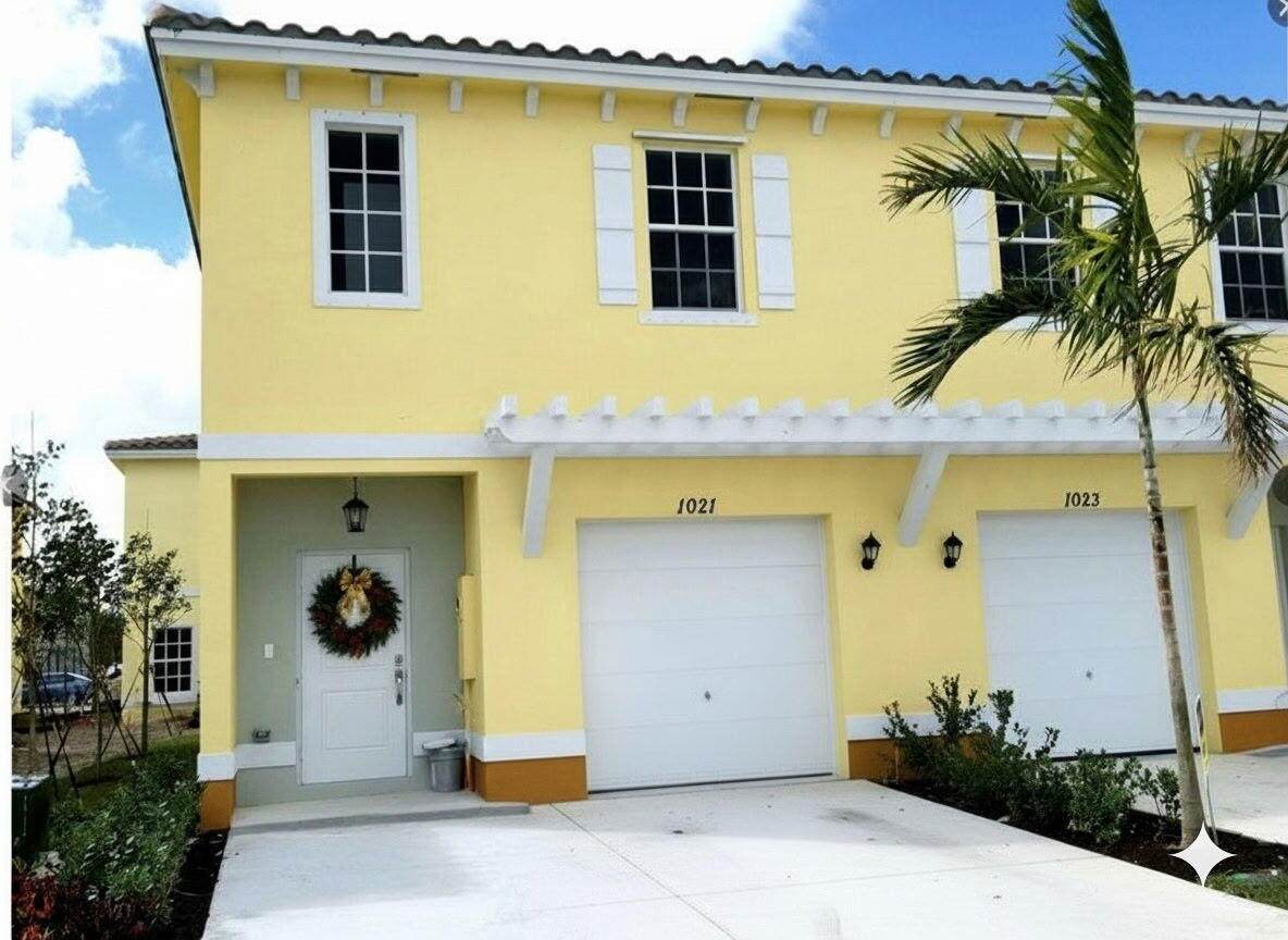 1021 40th Terrace - Photo 1