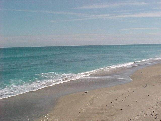 https://bt-photos.global.ssl.fastly.net/beaches/1280_boomver_2_B26009099-2.jpg