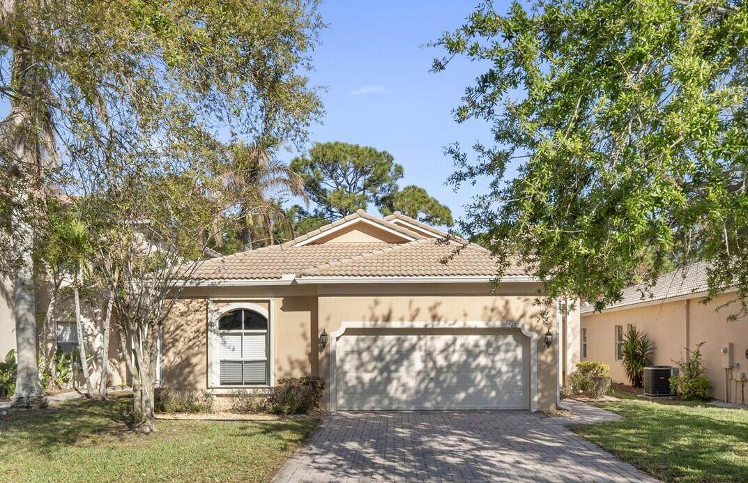 5627 Sunberry Circle - Photo 1
