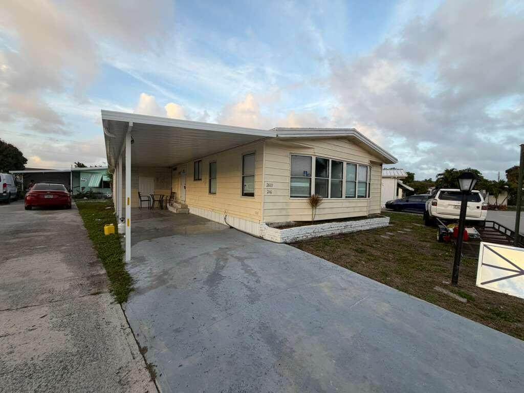 2681 Riviera Boulevard - Photo 1