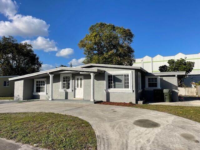 1749 18th Street - Photo 1