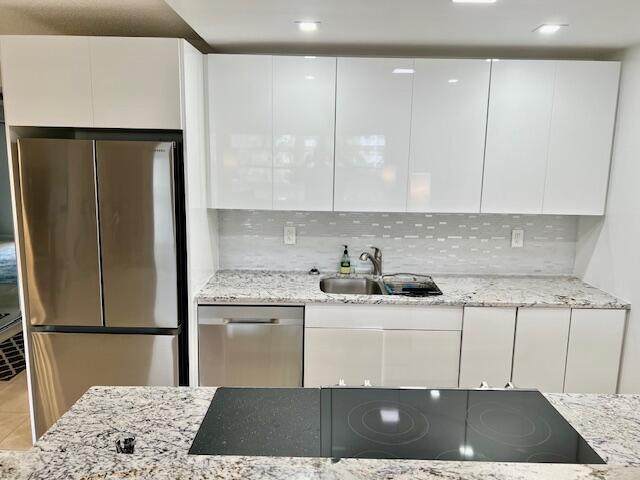 2144 Cambridge G - Photo 1