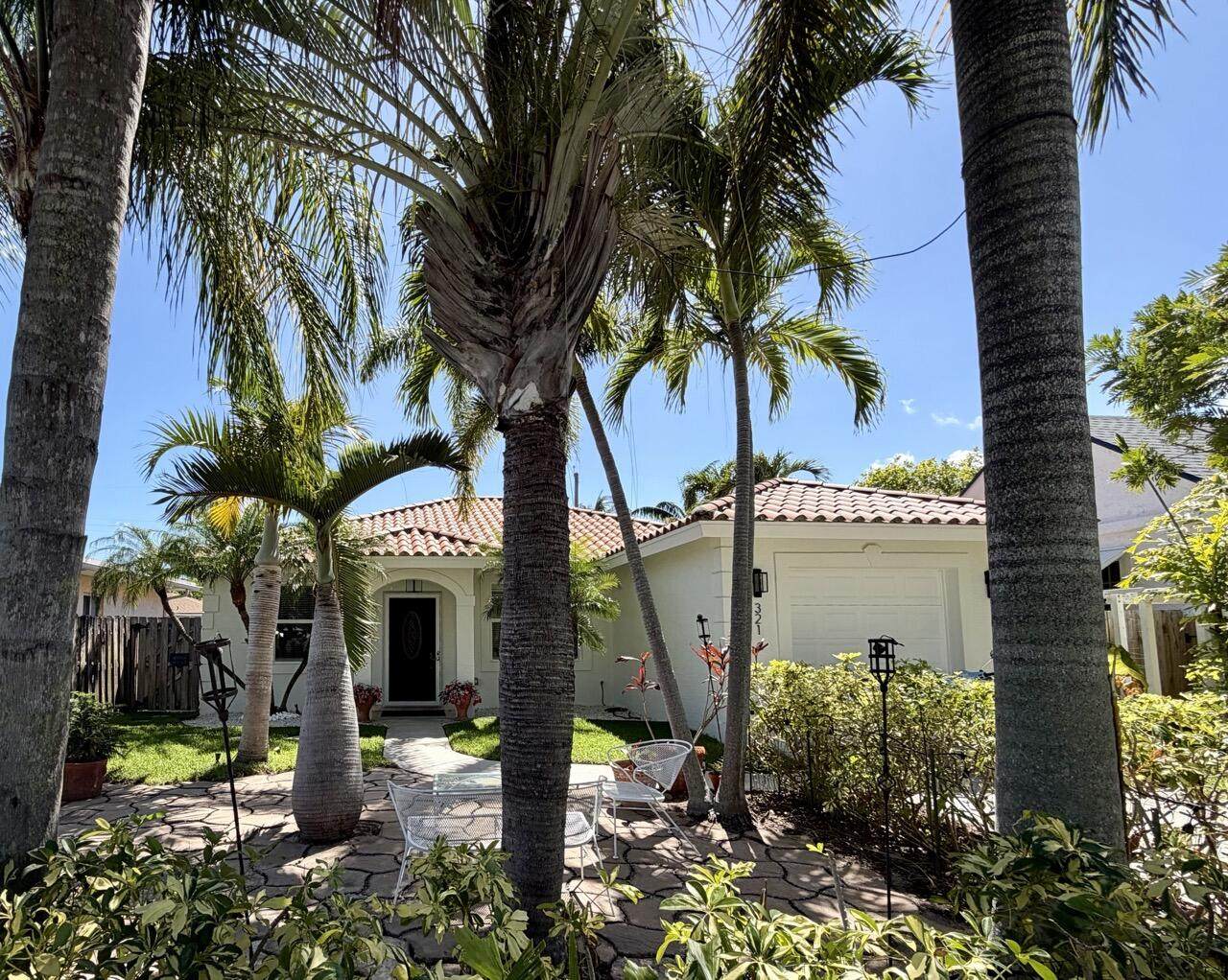 321 Princeton Drive - Photo 1