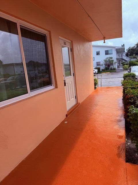 https://bt-photos.global.ssl.fastly.net/beaches/orig_boomver_1_B26012960-2.jpg
