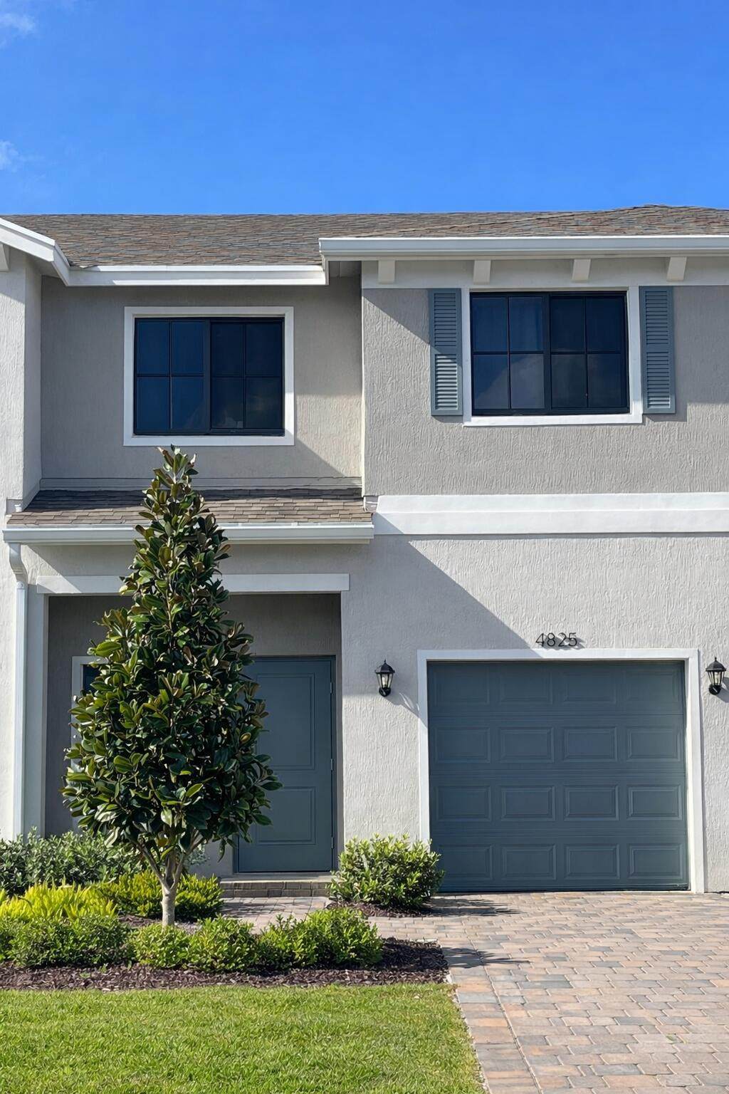 4825 Dillion Street - Photo 1