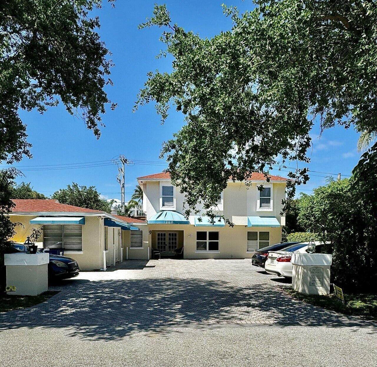 https://bt-photos.global.ssl.fastly.net/beaches/orig_boomver_1_B26018071-2.jpg