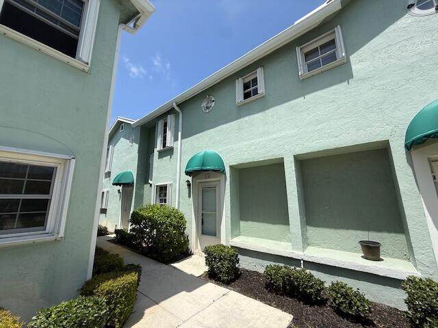 314 Waterside Drive - Photo 1