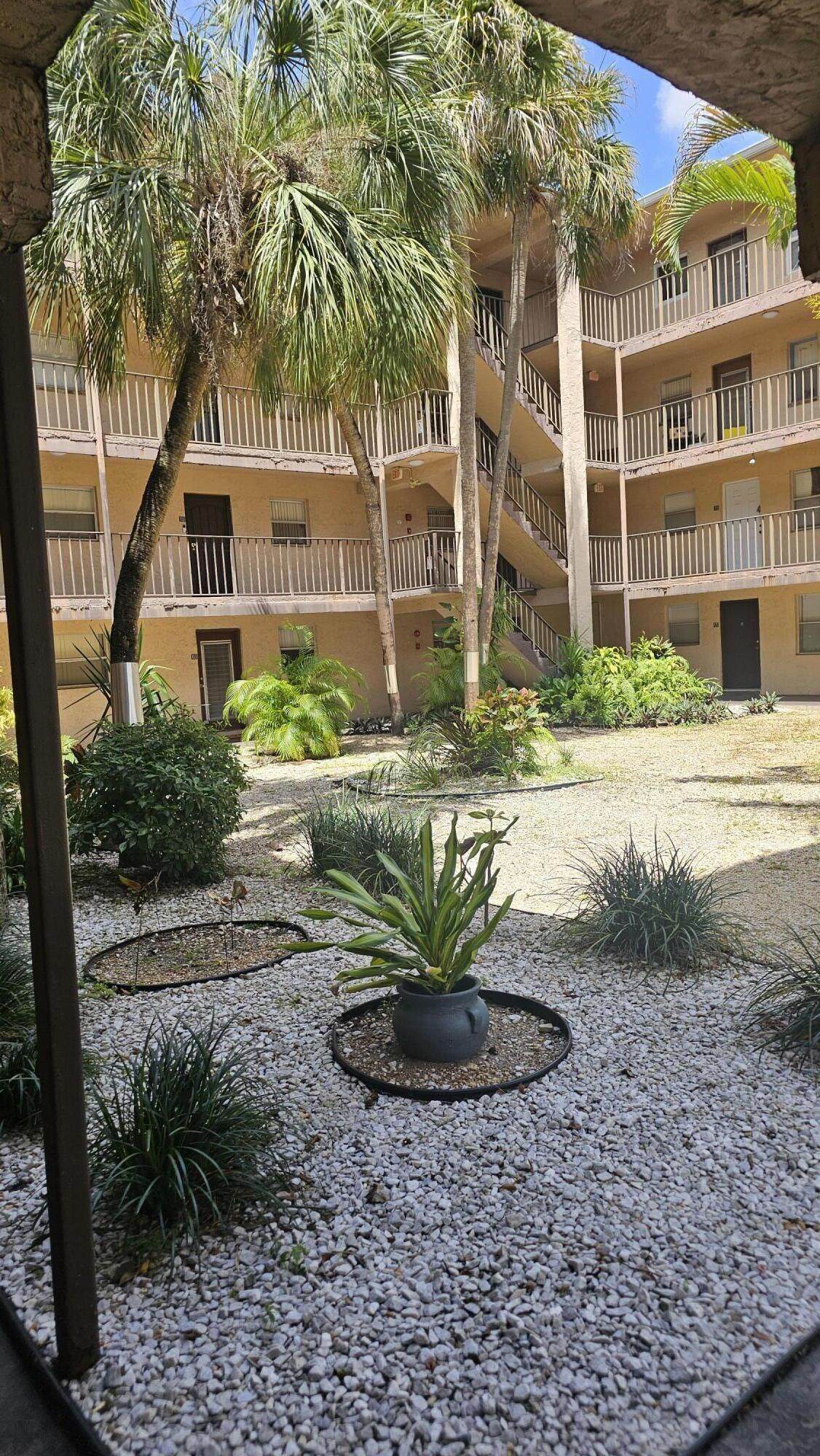 2840 Somerset Drive - Photo 1