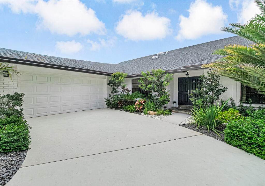 https://bt-photos.global.ssl.fastly.net/beaches/orig_boomver_1_B26018705-2.jpg