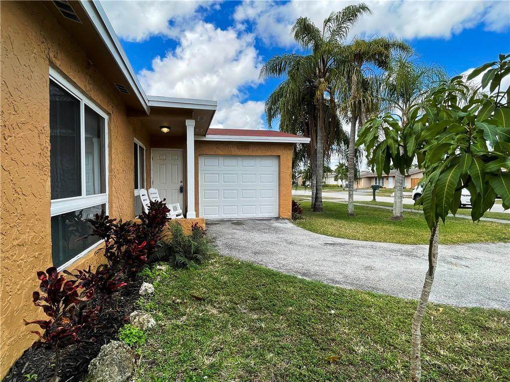 11420 35th Street - Photo 1