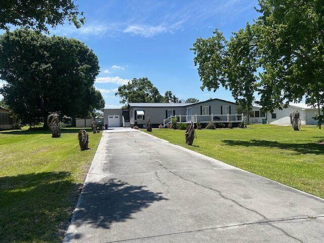 4031 9th Way - Photo 1