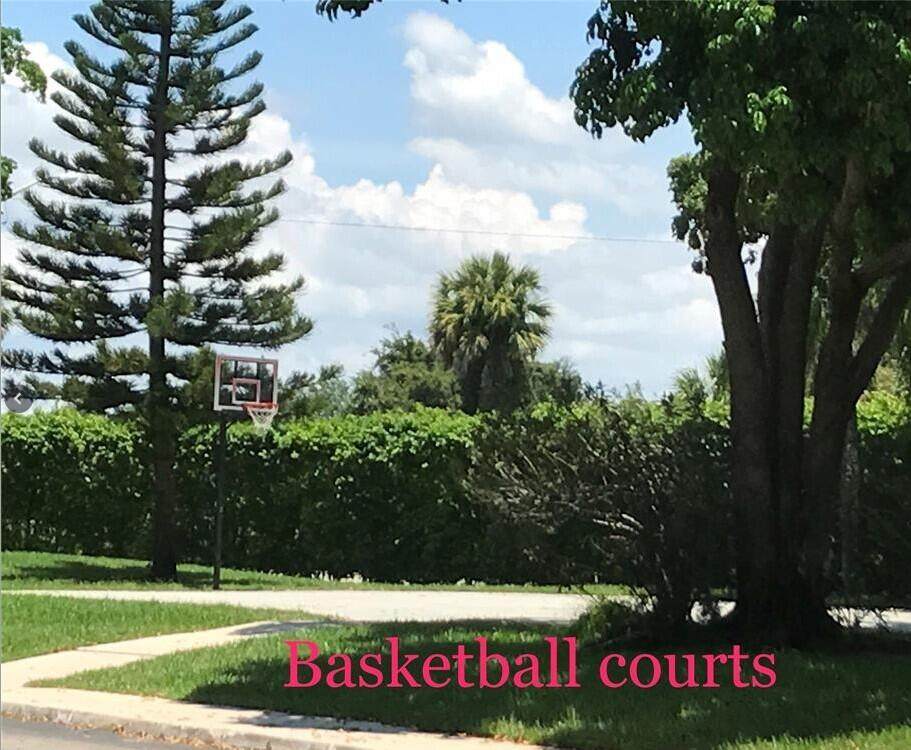 https://bt-photos.global.ssl.fastly.net/beaches/orig_boomver_1_B26023243-13.jpg