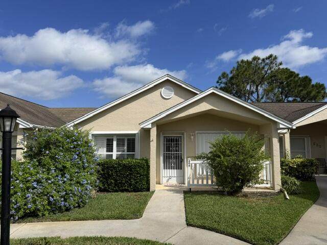 606 San Remo Circle - Photo 1