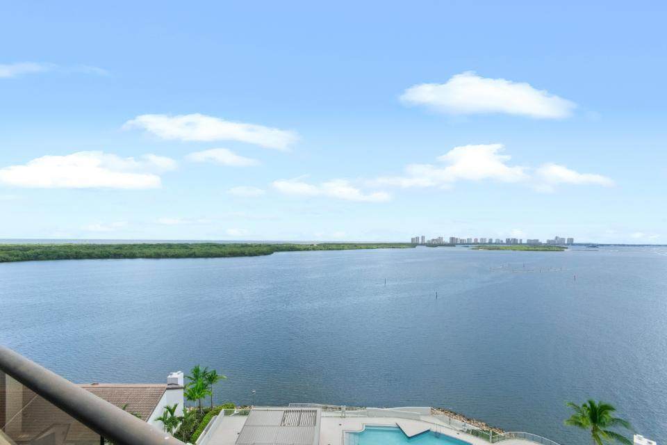 100 Lakeshore Drive - Photo 1