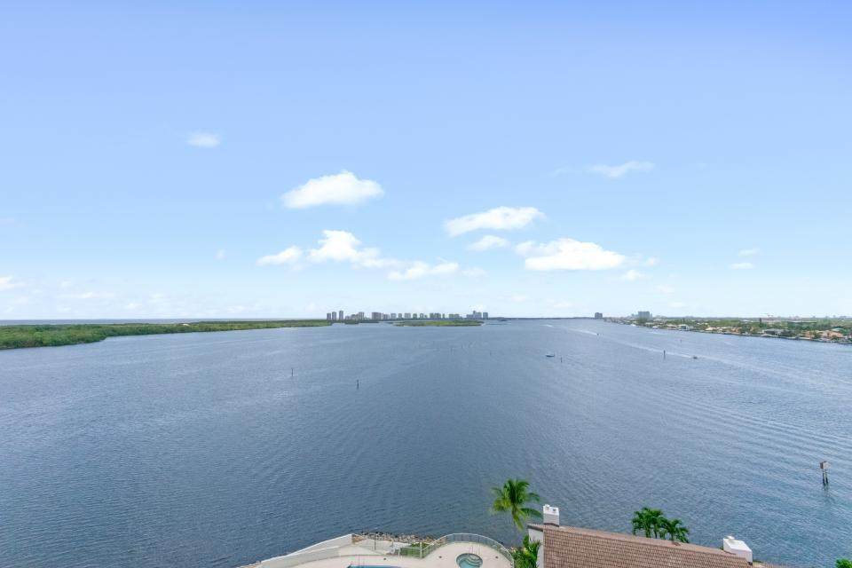 https://bt-photos.global.ssl.fastly.net/beaches/orig_boomver_1_B26024751-2.jpg
