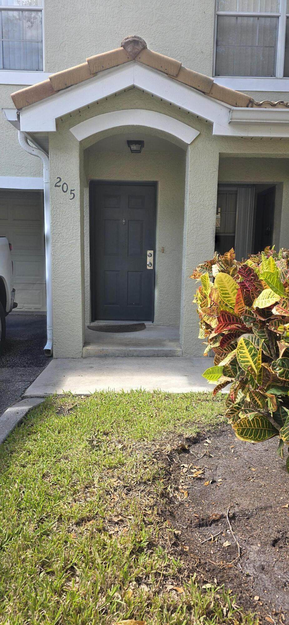 108 Peacock Boulevard - Photo 1